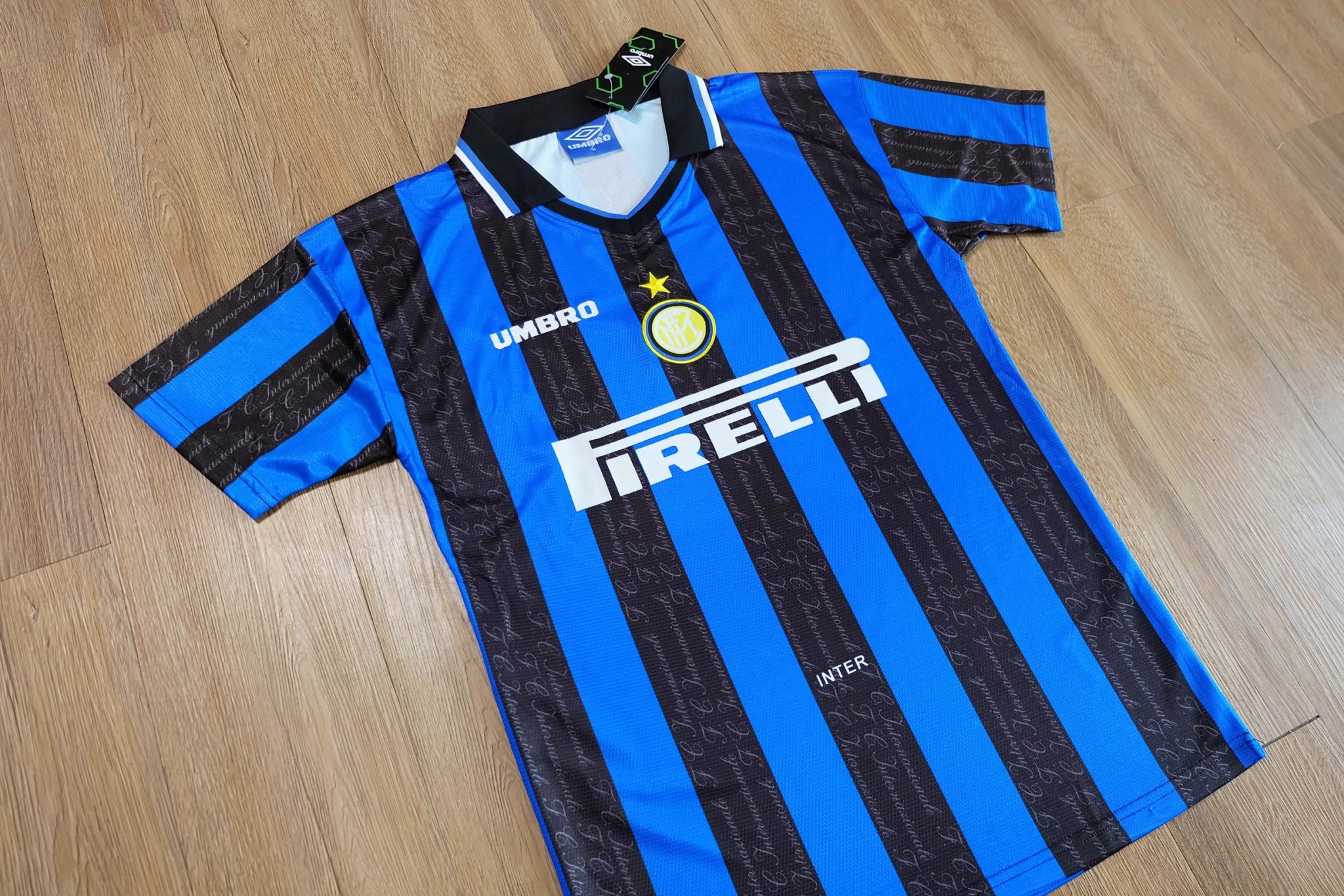 MAILLOT RETRO INTER MILAN DOMICILE 1996-1997